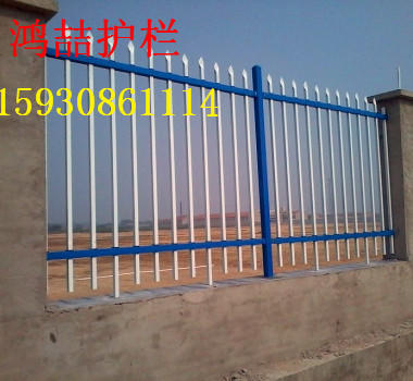 圈地鋅鋼護(hù)欄